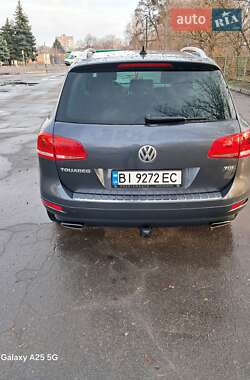 Внедорожник / Кроссовер Volkswagen Touareg 2011 в Лубнах