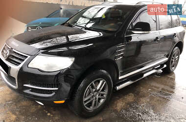 Внедорожник / Кроссовер Volkswagen Touareg 2007 в 