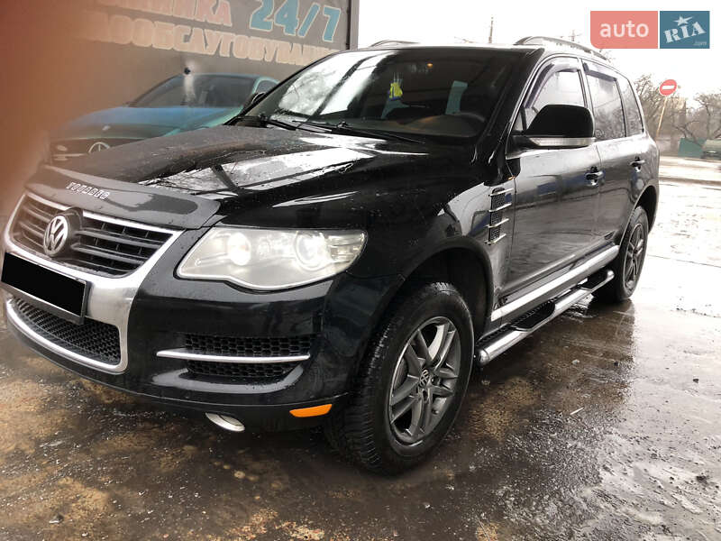 Позашляховик / Кросовер Volkswagen Touareg 2007 в Сумах