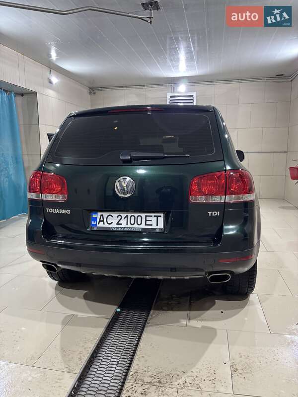 Позашляховик / Кросовер Volkswagen Touareg 2006 в Богодухіву