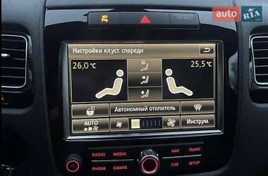 Внедорожник / Кроссовер Volkswagen Touareg 2011 в 
