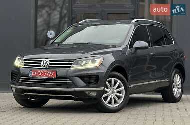 Позашляховик / Кросовер Volkswagen Touareg 2015 в Львові