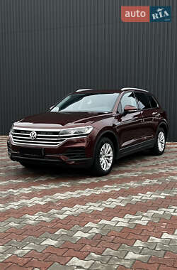 Внедорожник / Кроссовер Volkswagen Touareg 2019 в Киеве