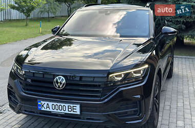 Позашляховик / Кросовер Volkswagen Touareg 2021 в Дніпрі