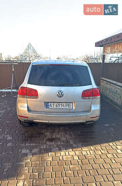 Позашляховик / Кросовер Volkswagen Touareg 2004 в Києві