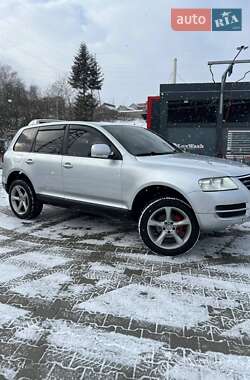 Позашляховик / Кросовер Volkswagen Touareg 2004 в Старому Самборі