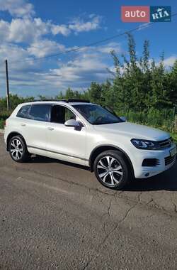 Внедорожник / Кроссовер Volkswagen Touareg 2013 в Коломые