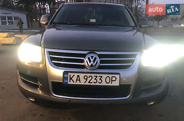 Позашляховик / Кросовер Volkswagen Touareg 2009 в Києві