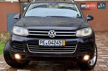 Позашляховик / Кросовер Volkswagen Touareg 2011 в Стрию