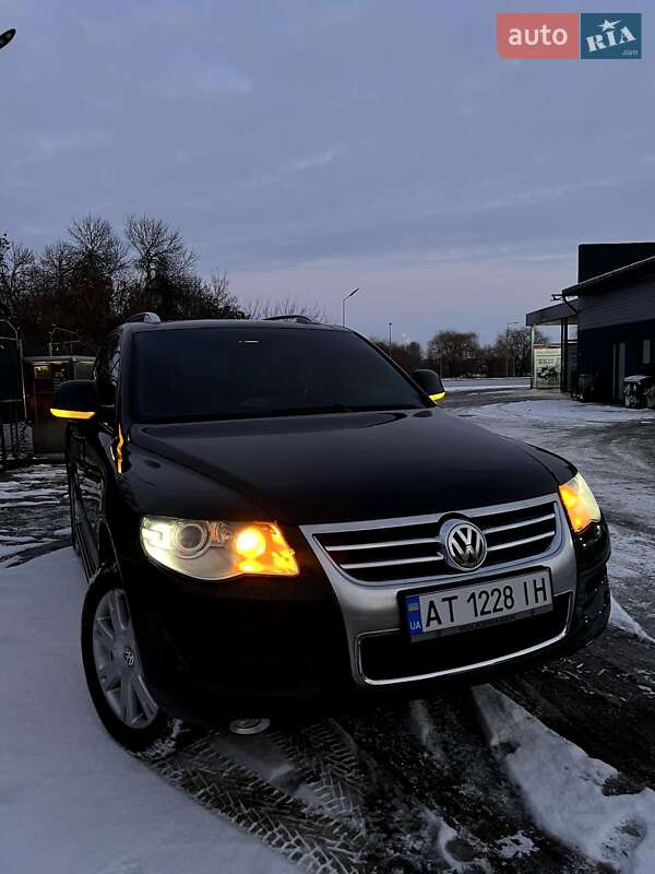 Позашляховик / Кросовер Volkswagen Touareg 2008 в Івано-Франківську