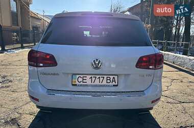 Позашляховик / Кросовер Volkswagen Touareg 2012 в Чернівцях