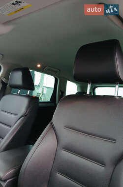 Внедорожник / Кроссовер Volkswagen Touareg 2011 в 