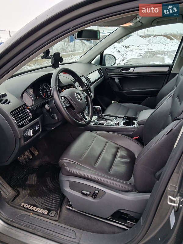 Внедорожник / Кроссовер Volkswagen Touareg 2011 в Львове фото 25 Внедорожник / Кроссовер Volkswagen Touareg 2011 в Львове