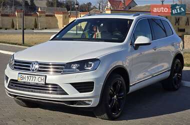 Позашляховик / Кросовер Volkswagen Touareg 2016 в Ізмаїлі