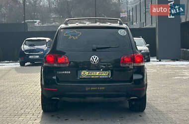 Внедорожник / Кроссовер Volkswagen Touareg 2006 в 