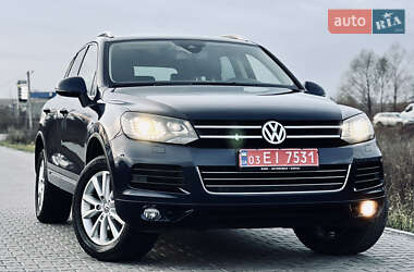 Позашляховик / Кросовер Volkswagen Touareg 2011 в Рівному