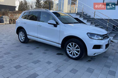 Позашляховик / Кросовер Volkswagen Touareg 2011 в Івано-Франківську