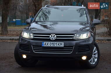 Позашляховик / Кросовер Volkswagen Touareg 2012 в Харкові