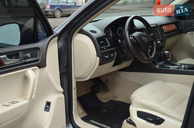 Позашляховик / Кросовер Volkswagen Touareg 2012 в Харкові