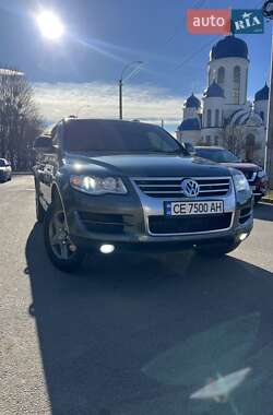 Позашляховик / Кросовер Volkswagen Touareg 2008 в Чернівцях