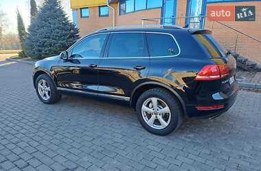 Позашляховик / Кросовер Volkswagen Touareg 2011 в Харкові