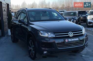 Позашляховик / Кросовер Volkswagen Touareg 2011 в Рівному