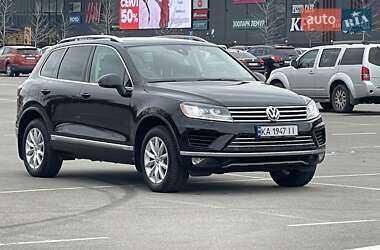 Внедорожник / Кроссовер Volkswagen Touareg 2016 в Киеве