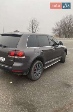 Внедорожник / Кроссовер Volkswagen Touareg 2007 в 