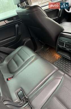 Внедорожник / Кроссовер Volkswagen Touareg 2012 в 