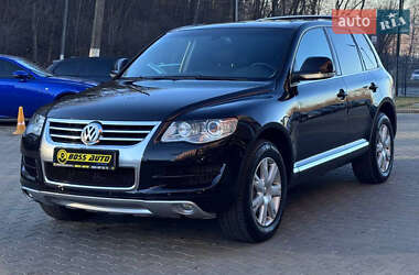 Внедорожник / Кроссовер Volkswagen Touareg 2008 в Черновцах