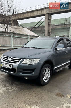 Позашляховик / Кросовер Volkswagen Touareg 2008 в Києві