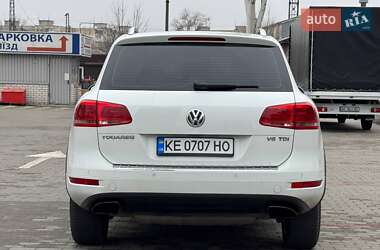 Внедорожник / Кроссовер Volkswagen Touareg 2012 в Днепре