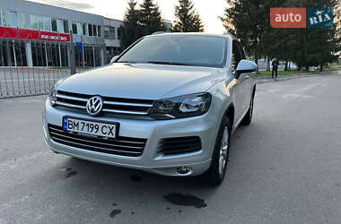 Внедорожник / Кроссовер Volkswagen Touareg 2012 в Киеве