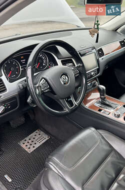 Позашляховик / Кросовер Volkswagen Touareg 2012 в Кременчуці