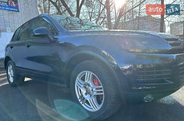 Внедорожник / Кроссовер Volkswagen Touareg 2014 в 