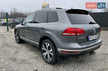 Внедорожник / Кроссовер Volkswagen Touareg 2016 в 