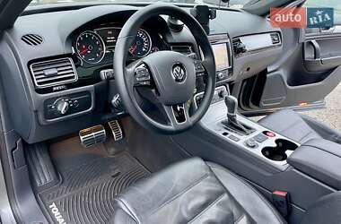 Внедорожник / Кроссовер Volkswagen Touareg 2016 в 