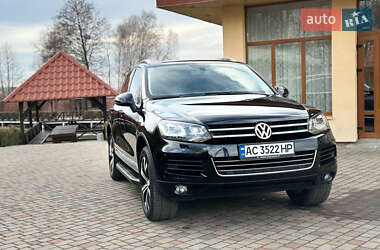 Позашляховик / Кросовер Volkswagen Touareg 2011 в Луцьку