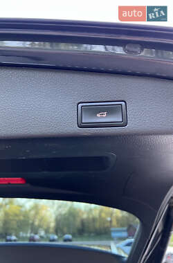 Внедорожник / Кроссовер Volkswagen Touareg 2012 в 