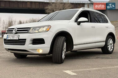 Позашляховик / Кросовер Volkswagen Touareg 2014 в Києві