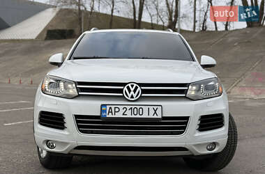 Позашляховик / Кросовер Volkswagen Touareg 2014 в Києві