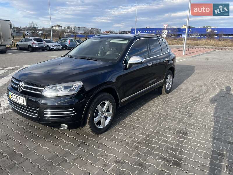 Внедорожник / Кроссовер Volkswagen Touareg 2011 в Стрые