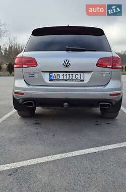 Внедорожник / Кроссовер Volkswagen Touareg 2014 в Хмельнике