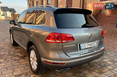 Внедорожник / Кроссовер Volkswagen Touareg 2014 в Черновцах