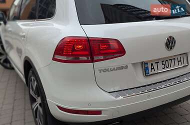 Позашляховик / Кросовер Volkswagen Touareg 2013 в Івано-Франківську