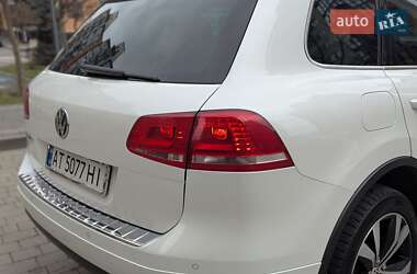 Позашляховик / Кросовер Volkswagen Touareg 2013 в Івано-Франківську