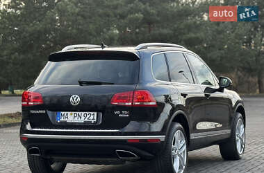 Позашляховик / Кросовер Volkswagen Touareg 2015 в Трускавці