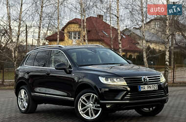 Позашляховик / Кросовер Volkswagen Touareg 2015 в Трускавці