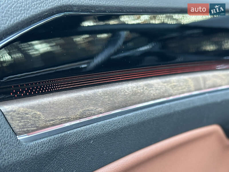 Внедорожник / Кроссовер Volkswagen Touareg 2018 в Луцке