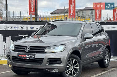 Позашляховик / Кросовер Volkswagen Touareg 2011 в Києві